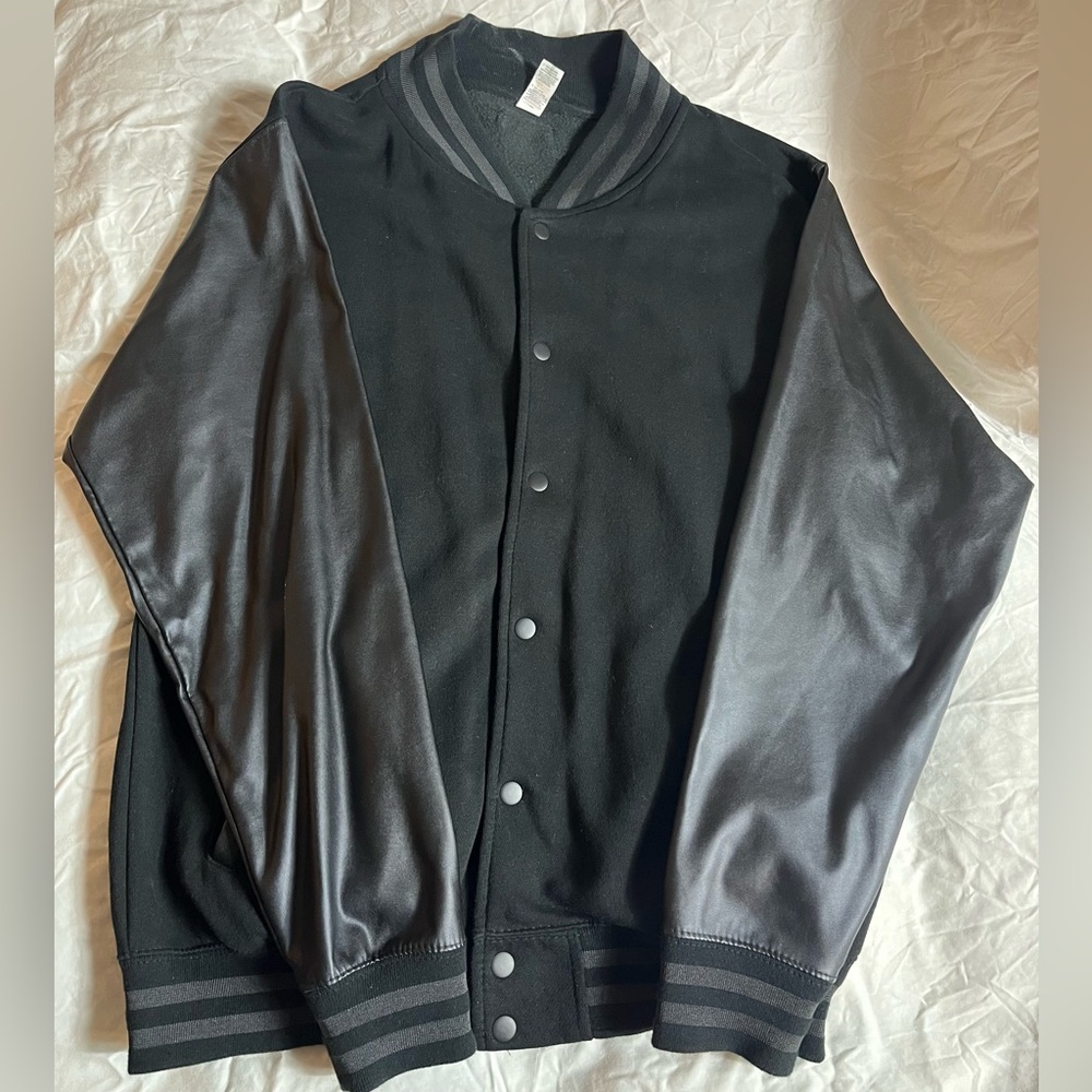Men’s large AWDis (ALL WE DO is) faux baseball jacket. Excellent condition! 9/10